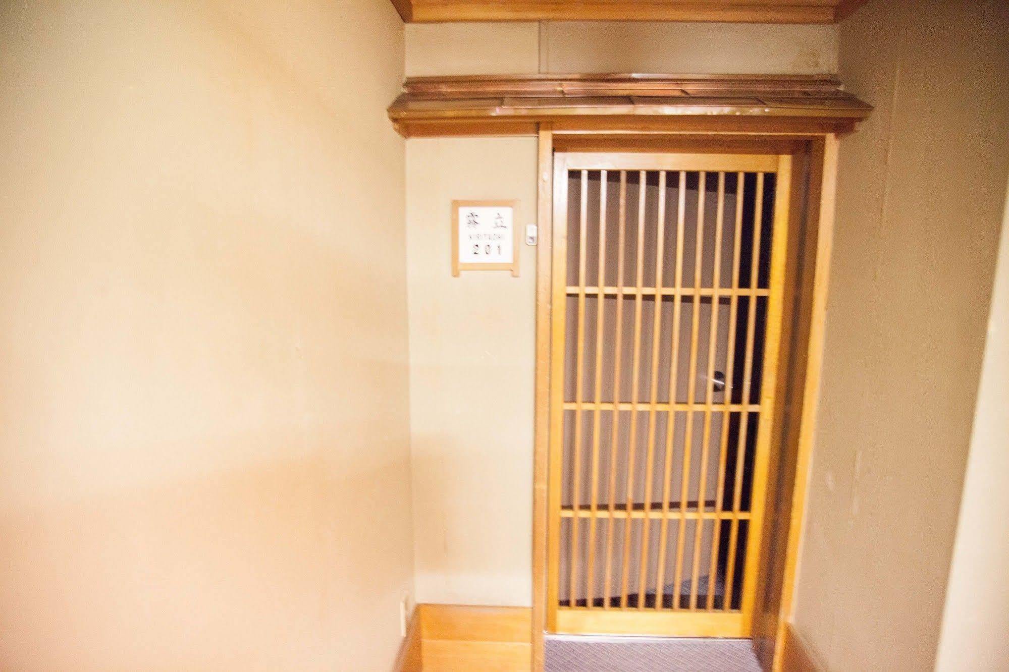 Nakamuraya Ryokan Sapporo Buitenkant foto